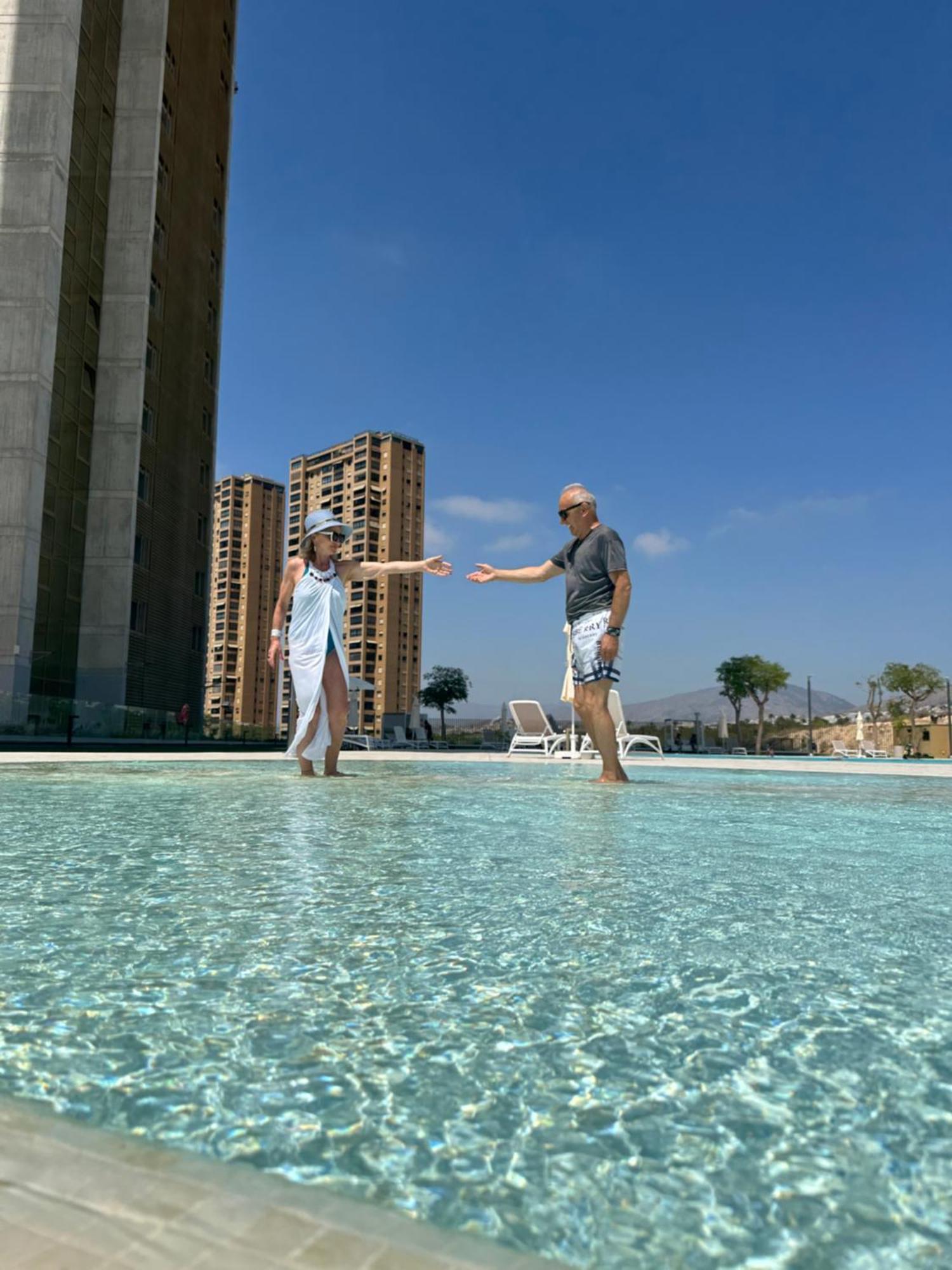 Intempo Sky Luxury Apartment 26 Floor Seaview Benidorm Extérieur photo