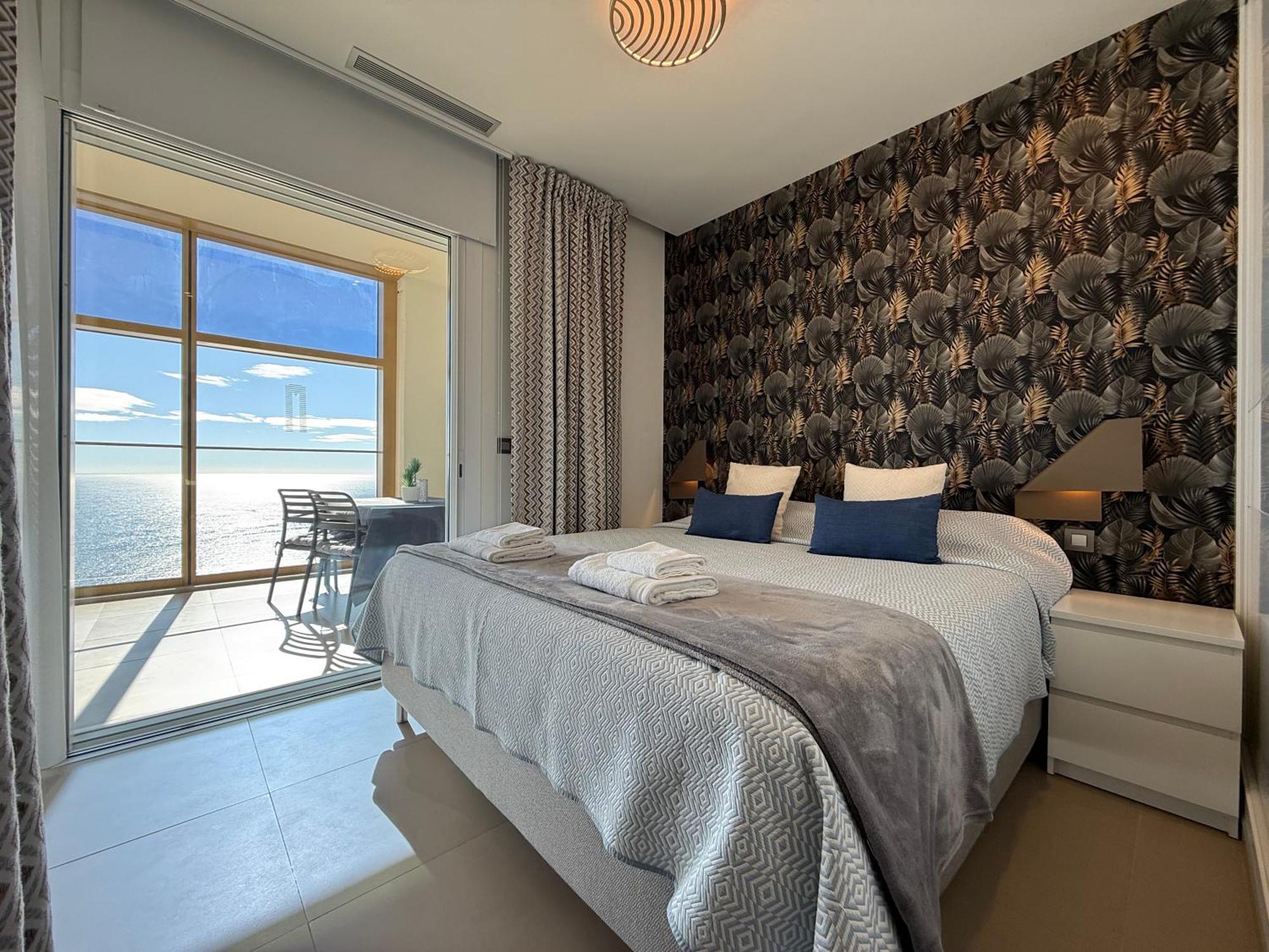 Intempo Sky Luxury Apartment 26 Floor Seaview Benidorm Extérieur photo